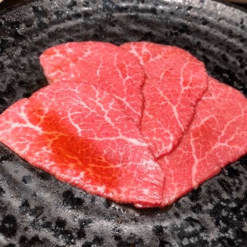 シャトーブリアン(USHIGORO S. Nishiazabu)