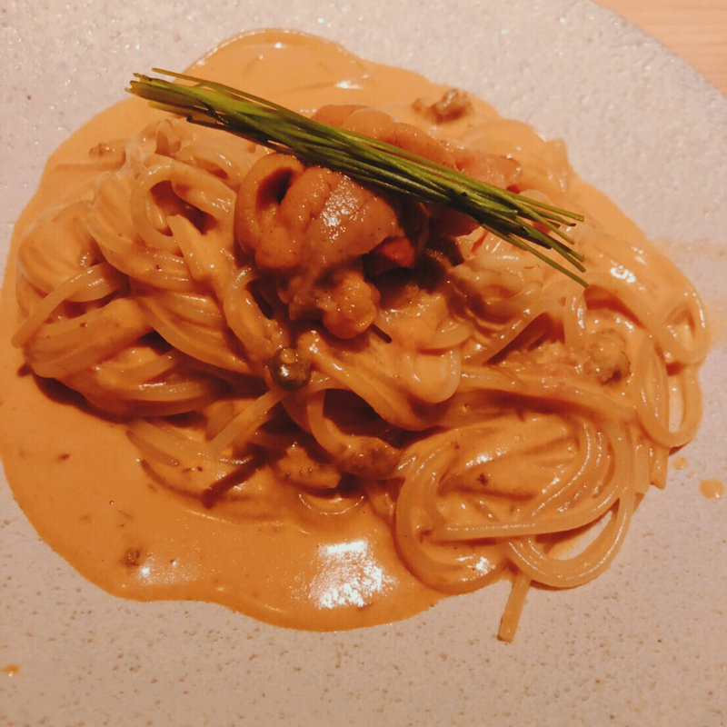 贅沢、ウニ盛りパスタ(ビストロ222)