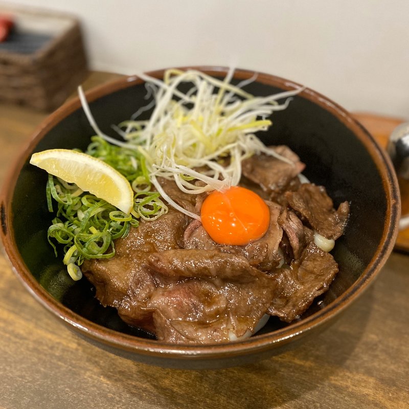 極上の肉うどん(讃岐のおうどん花は咲く 新宿戸山店)