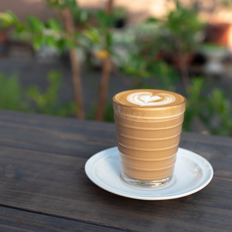 フラットホワイト(パーランド （parland）)