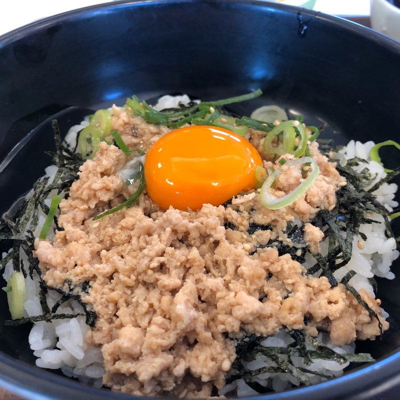 とりそぼろ丼(すき家 福岡博多駅南店)