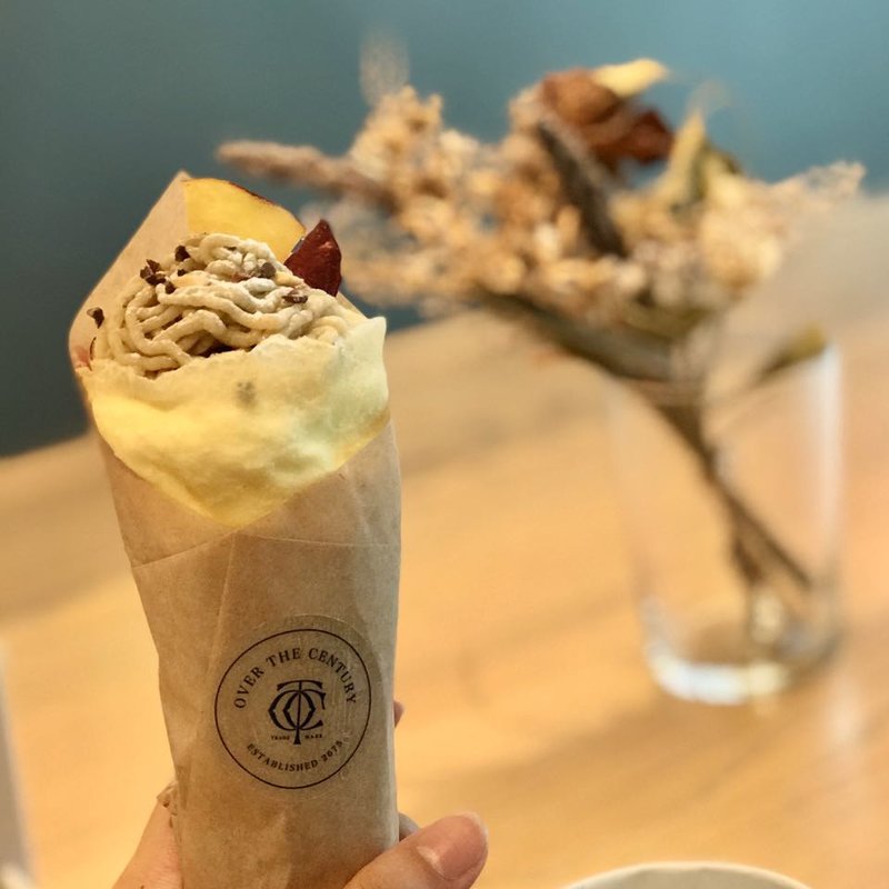 季節のクレープ(オーバー ザ センチュリー)