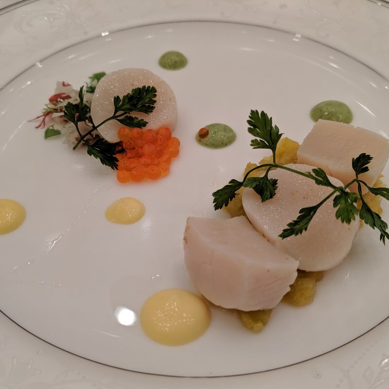 帆立貝柱のオリーブオイルマリネ　サフランの香り(帝国ホテル 大阪)