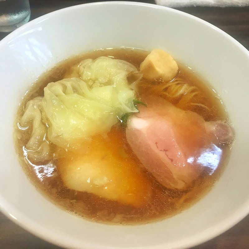 アジ煮干中華そばワンタントッピング(中華そば 梟)