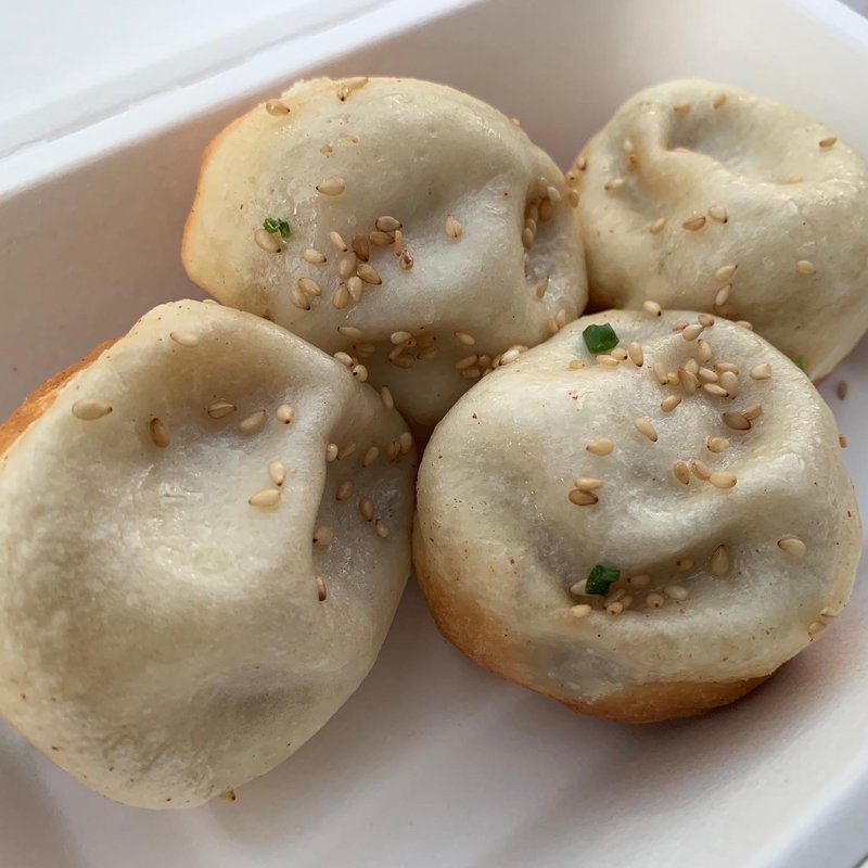 焼き小籠包 4個入り(上海 焼き小籠包 吉祥寺店 （上海 焼小籠包 シャンハイ ヤキショウロンポウ）)