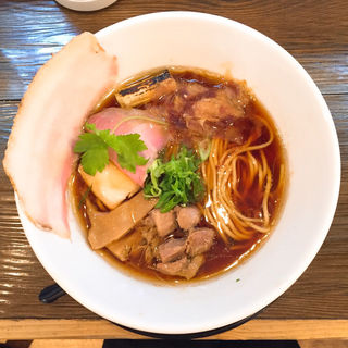 鶏清湯とシビマグロの生醤油(金彩〜KinIro〜)