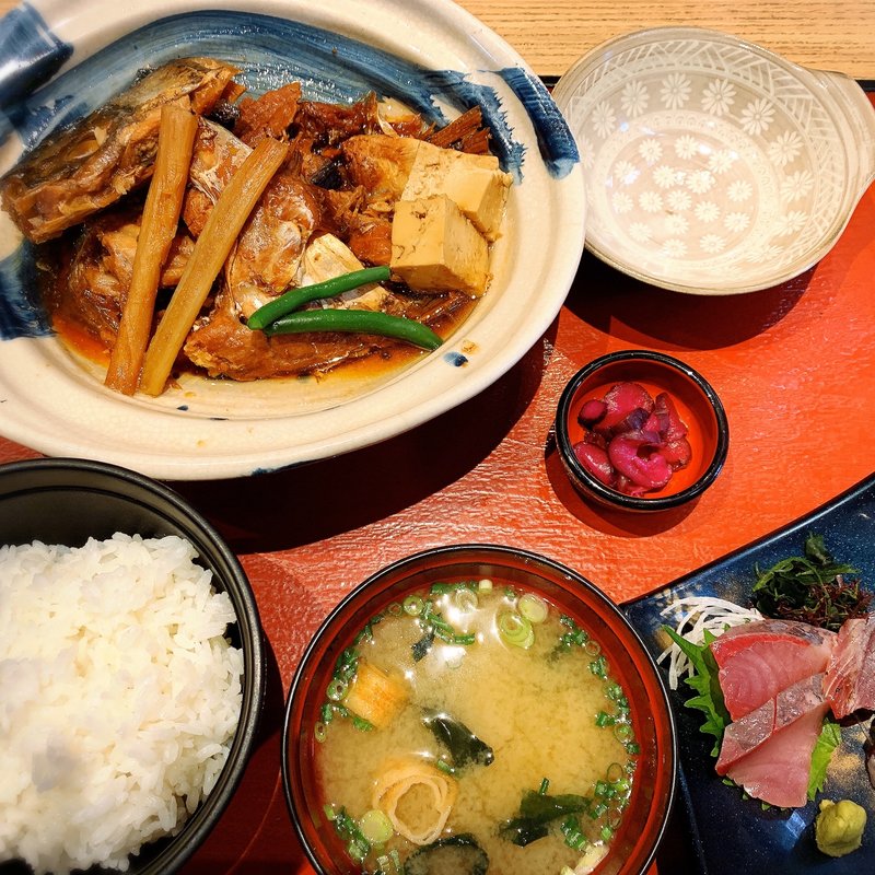 あら炊き定食(こんぴら丸)