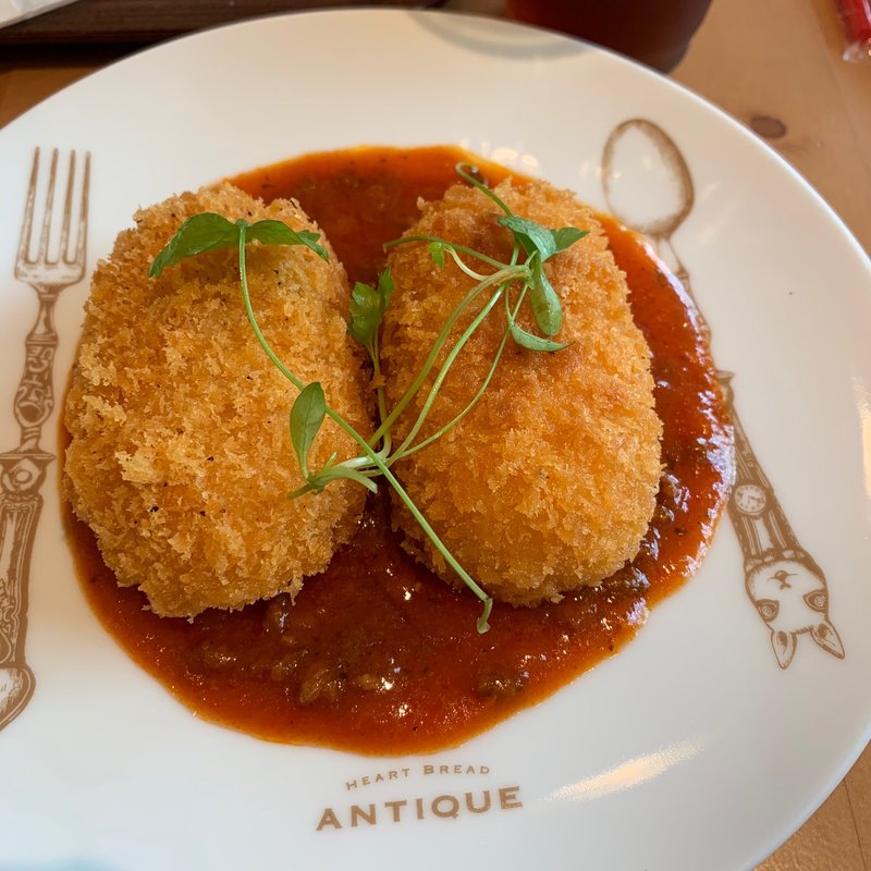 カニクリームコロッケ、パン食べ放題(ハートブレッドアンティーク福岡天神店)