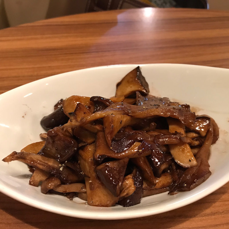 いろいろきのこのバルサ煮込み(Vent de grace)