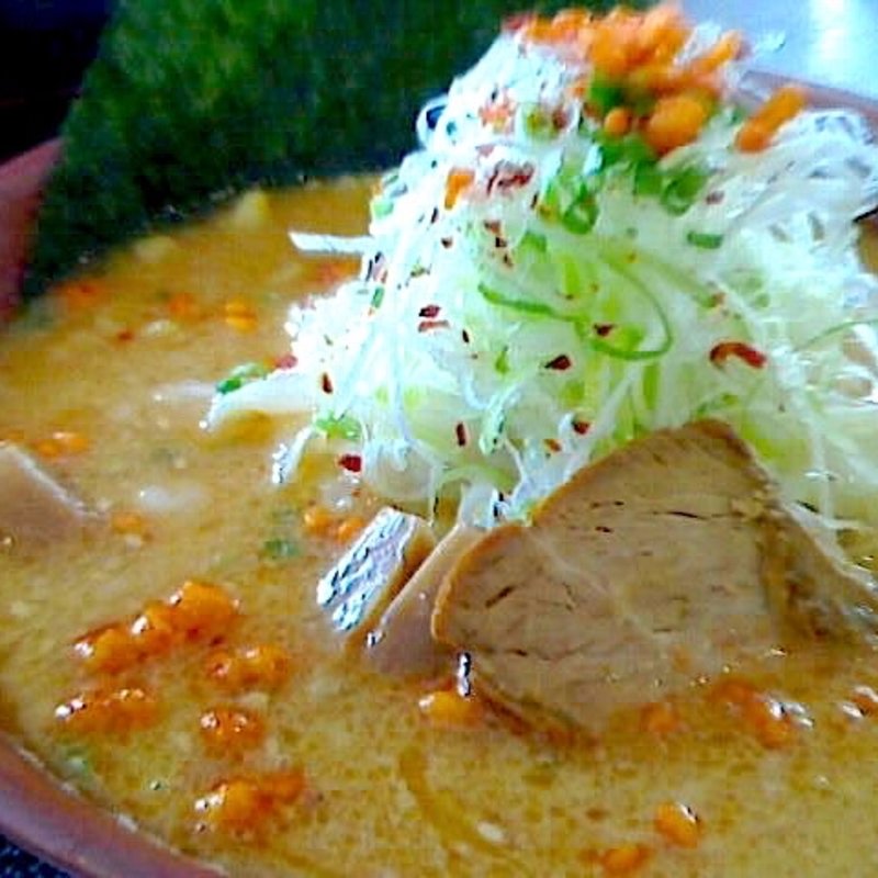 こってり濃コク赤味噌ラーメン(味噌三礎)
