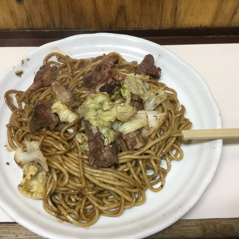 ホルモン焼きそば(中)(ホルモン権兵衛)