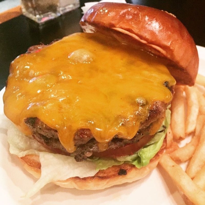 ダブルチーズバーガー(サン フランシスコ ピークス （San Francisco Peaks）)