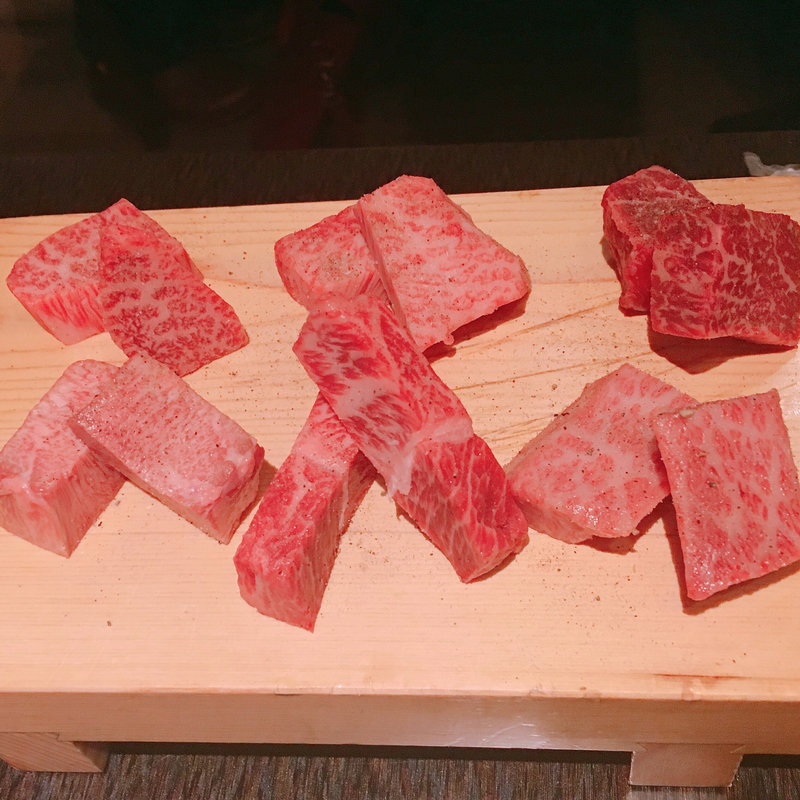 厚切り盛り合わせ(肉の万世 ラジオガァデン直売所 )