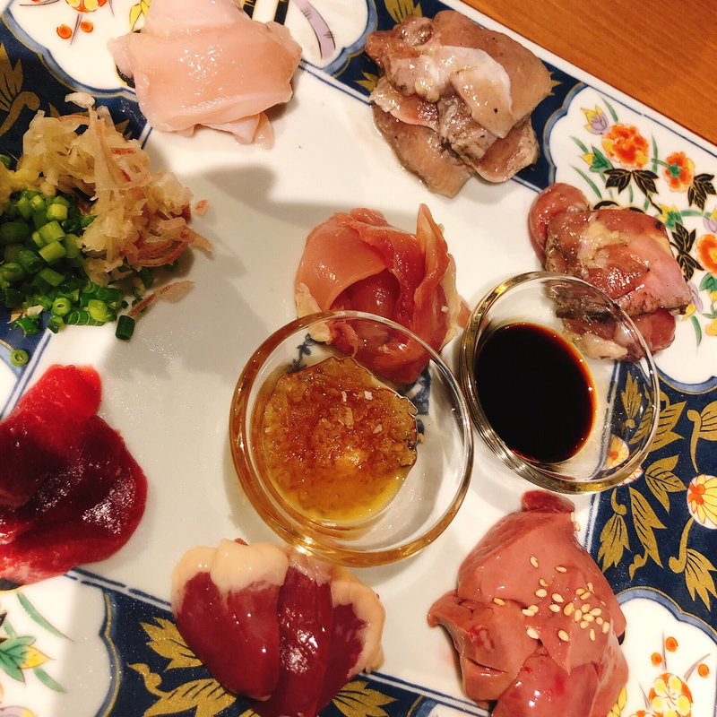 地鶏刺し(鳥しき ひろせ)