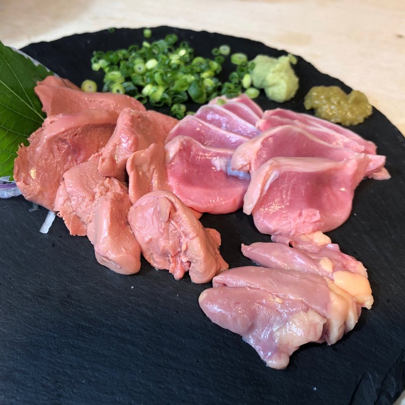 鳥刺三点盛り(ともすけ 二日市店)