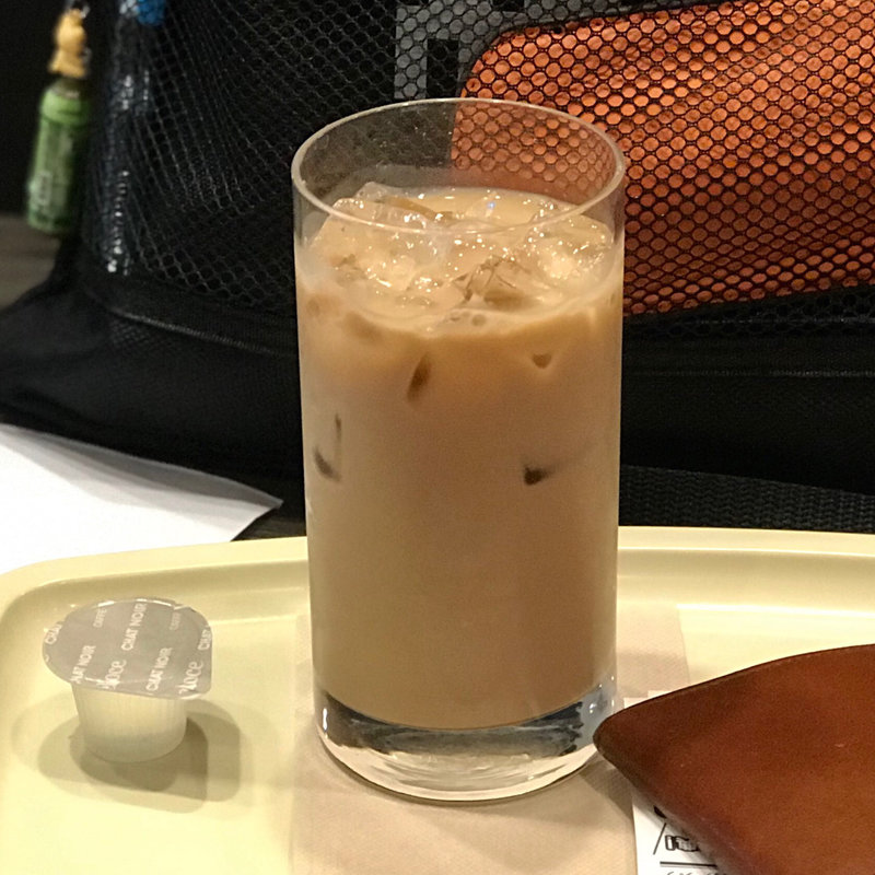 カフェオーレ(アイス)(カフェ・ベローチェ 浅草橋駅西口店)