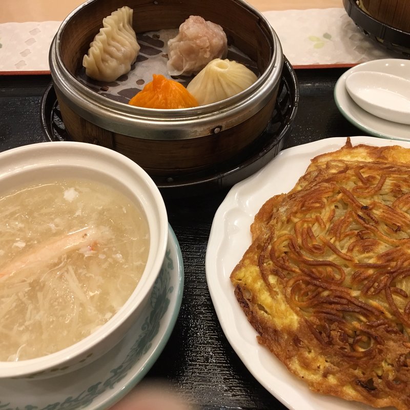 梅蘭焼きそば・小籠包・フカヒレスープ(梅蘭本店 金閣)