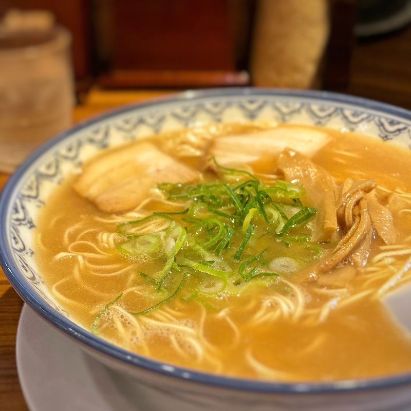 ラーメン（大）(元祖赤のれん 節ちゃんラーメン 天神本店 )