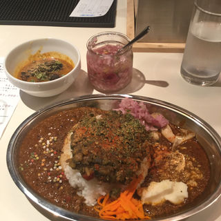 (NICO CAFE)