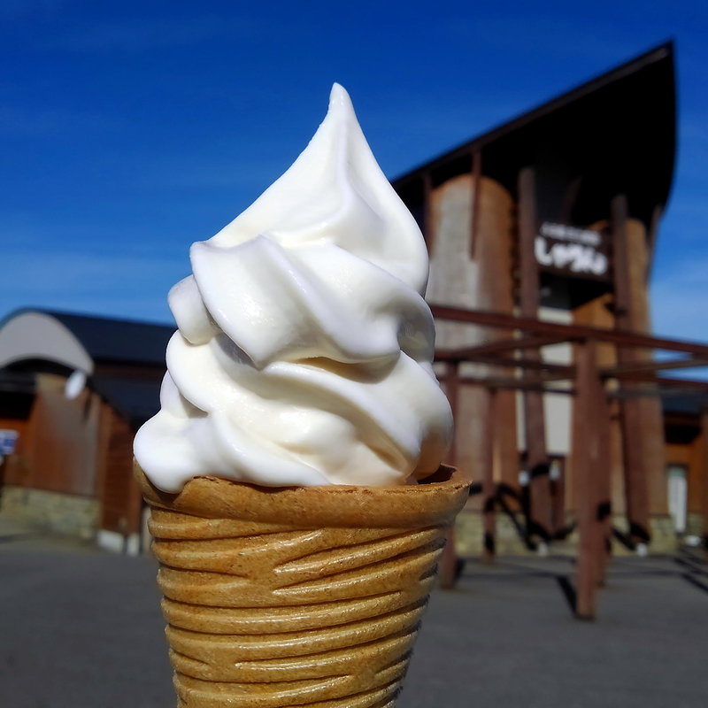 紅えびソフト(しゃりん （道の駅　あつみ）)