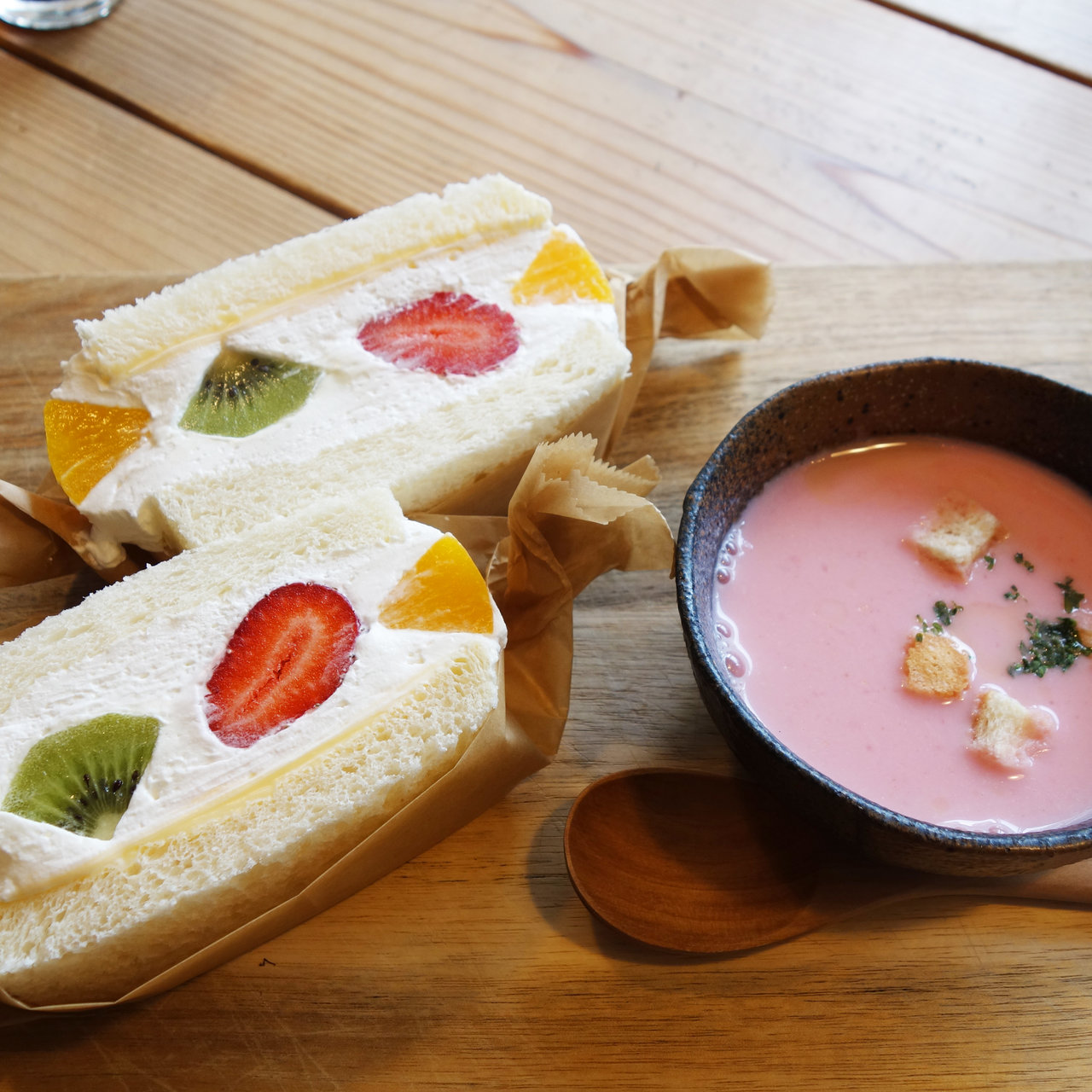 福岡県で食べられるフルーツサンドランキング Sarah サラ