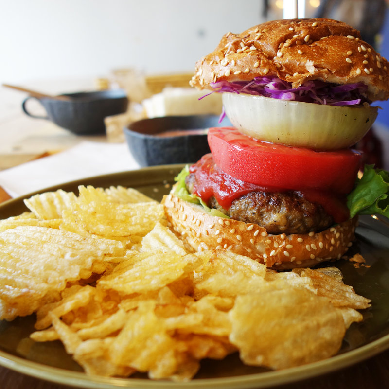 サタデーバーガー(Saturday . AND READY(サタデー ドット アンド レディ))