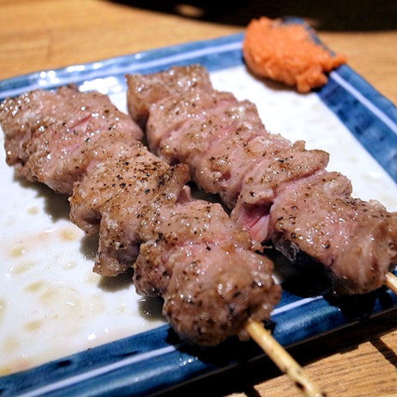 かしら(もつ焼き 煮込み 楓)