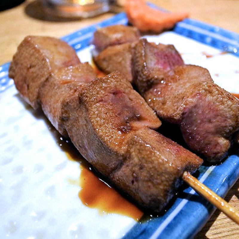 れば（肝臓） (もつ焼き 煮込み 楓)