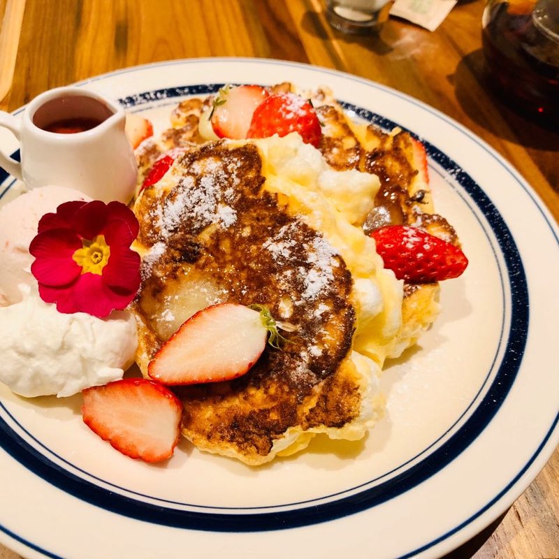 リコッタチーズのパンケーキ(いちご)(Asakara good store)