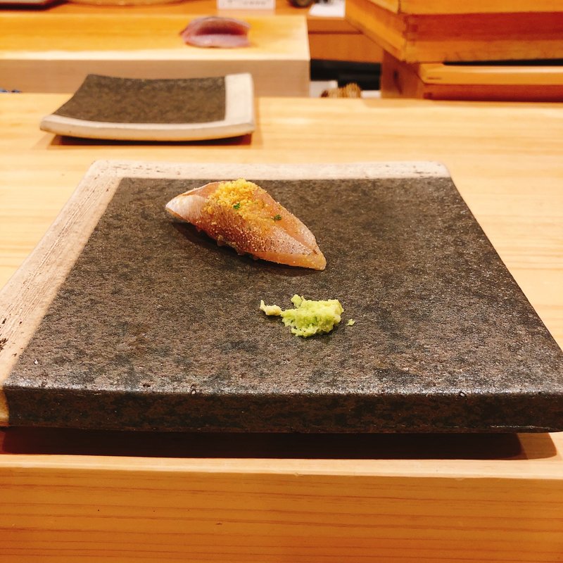 春子(鮨ばんど)