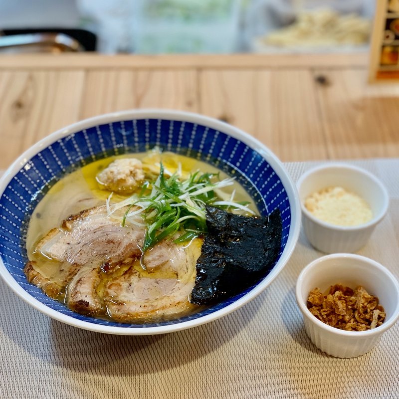 あっさり塩らあ麺(らぁ麺 桃の屋)
