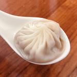 小籠包(鼎泰豊 101店 （DIN TAI FUNG/ディンタイフォン）)