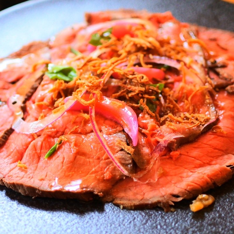 ローストビーフのスモーブロー(スモーブローキッチン 中之島)