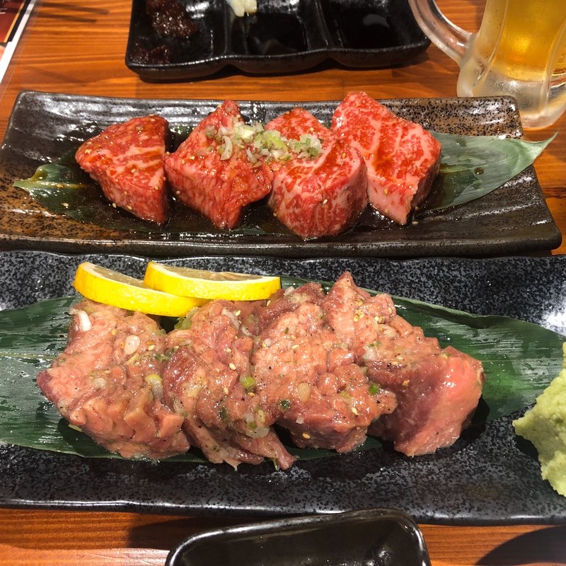 (炭火焼肉 ぐら)