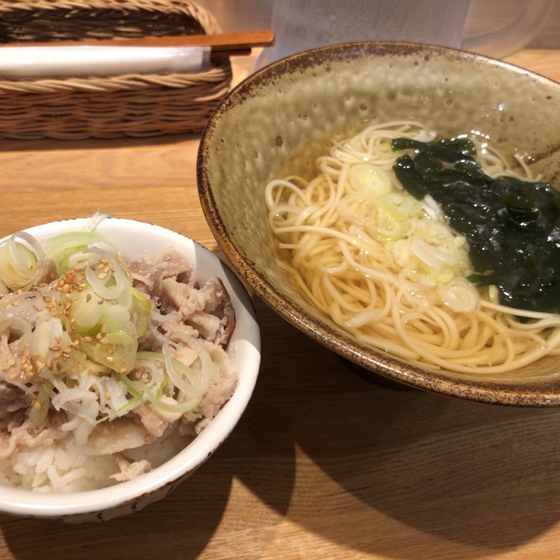 氷見うどんと塩豚丼セット(氷見饂飩 ありそうみ)