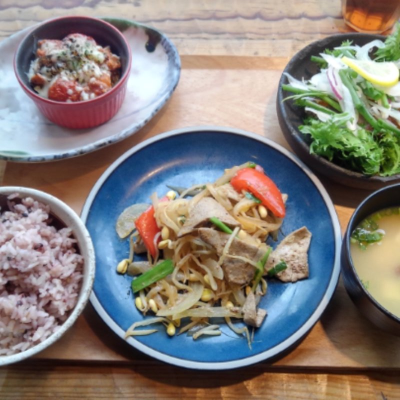 一汁一飯三主菜(鹿屋アスリート食堂 本店 )