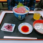 鮪丼(魚市場食堂)