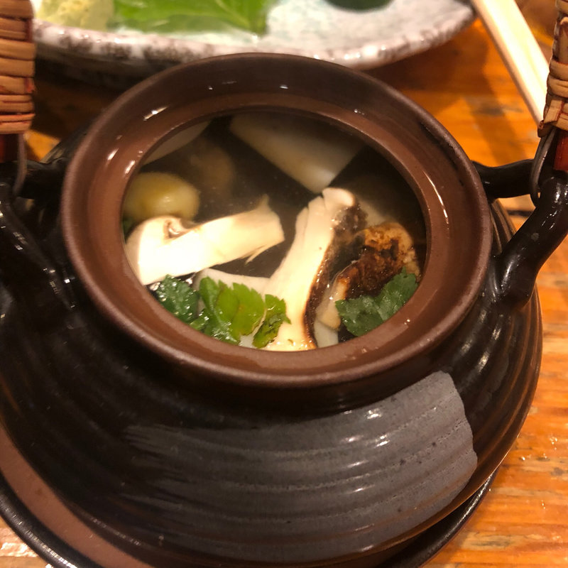 松茸土瓶蒸し(三州屋本店 （さんしゅうやほんてん）)