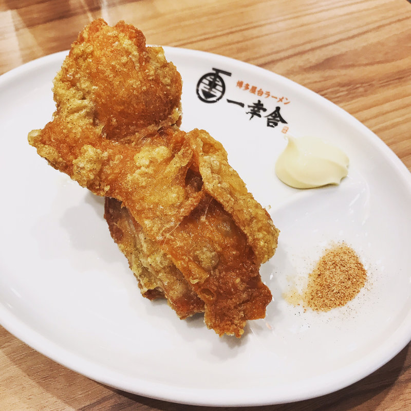 BIG唐揚げ(博多屋台ラーメン  一幸舎  キッテグランシュ店)