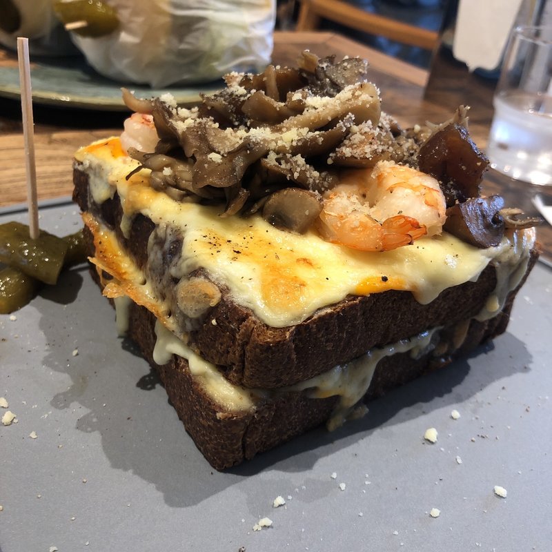 きのこと海老のクロックムッシュ(223cafe)