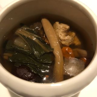 中国の伝説魅惑の薬膳スープ『ファッチューチョン』（1人前）(カントニーズ 燕)