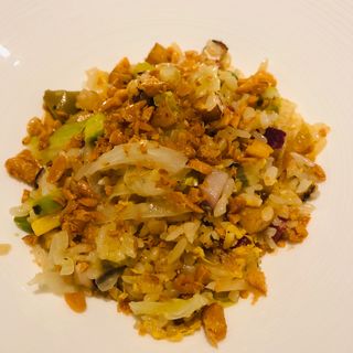 野菜炒飯(カントニーズ 燕 ケン タカセ （Cantonese en KEN TAKASE）)