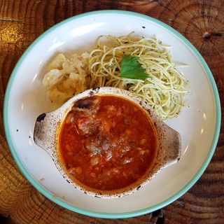 牛すじの煮込みローマ風(ラ・タベルナ )