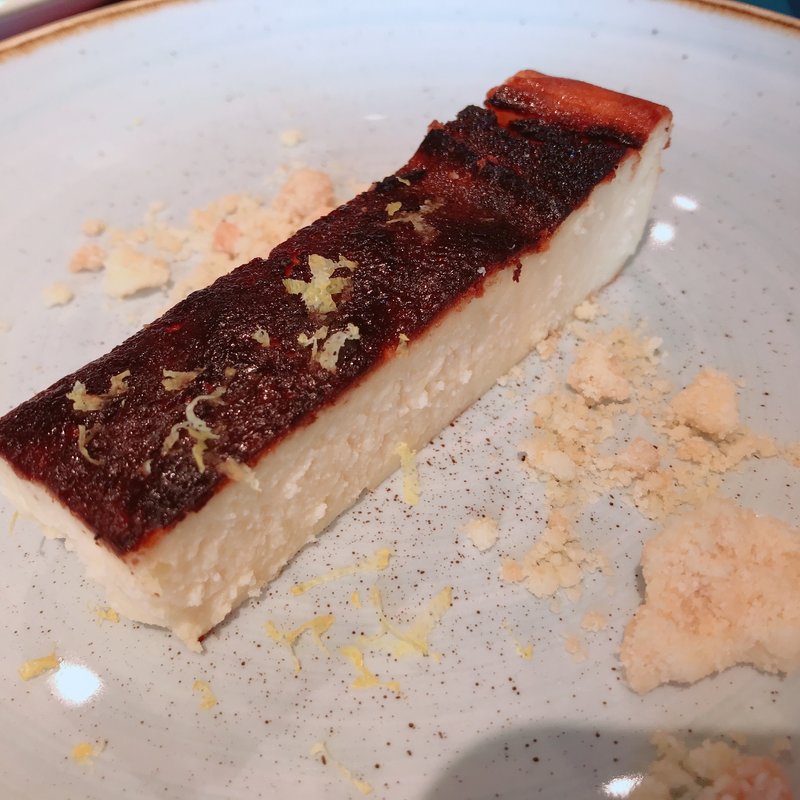 バスク風チーズケーキ(XIRINGUITO Escribà)