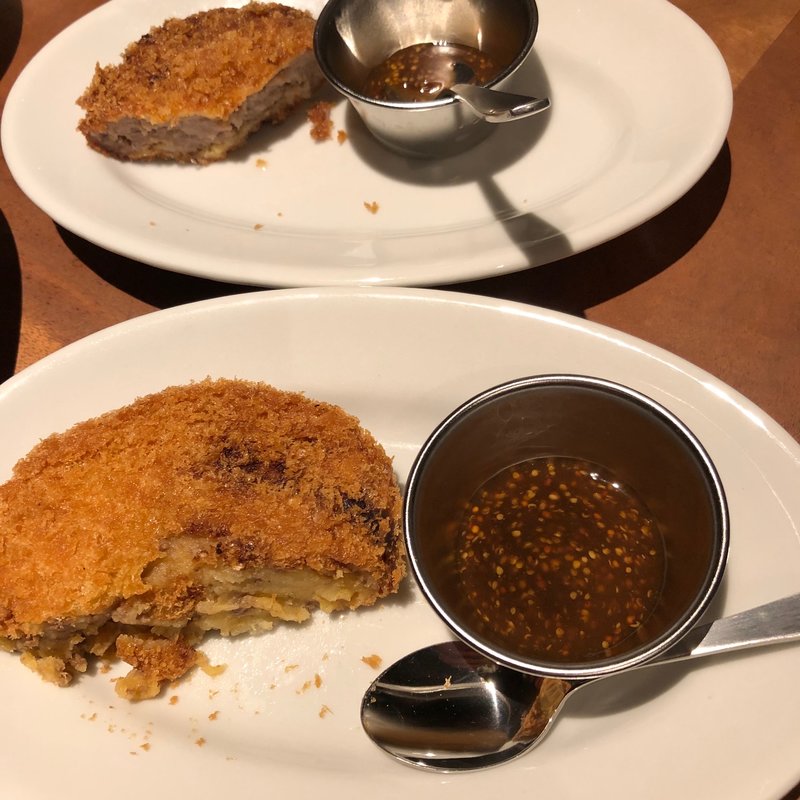 コロッケとメンチカツ(ミート デリ ニクラウス)