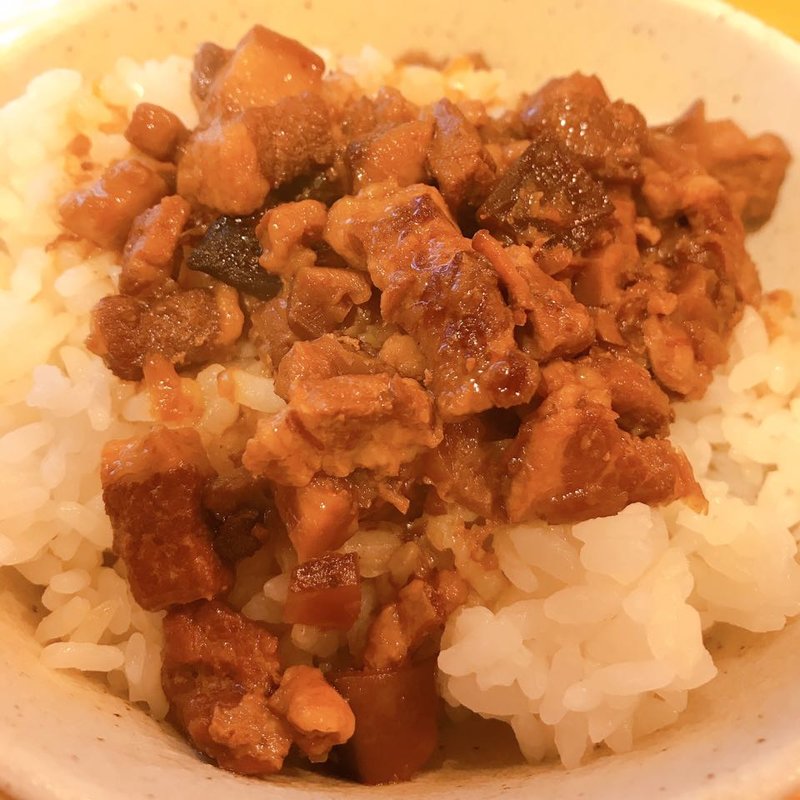 魯肉飯(キッチン キキ)