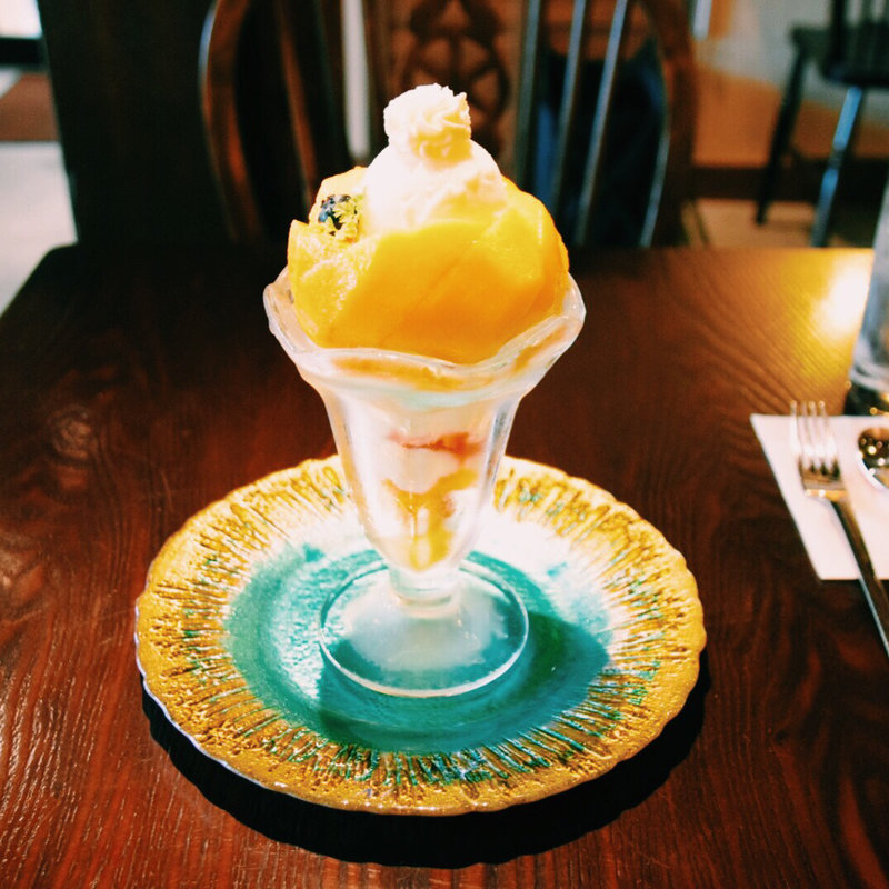 黄金桃パフェ(くらしき桃子 倉敷本店 )