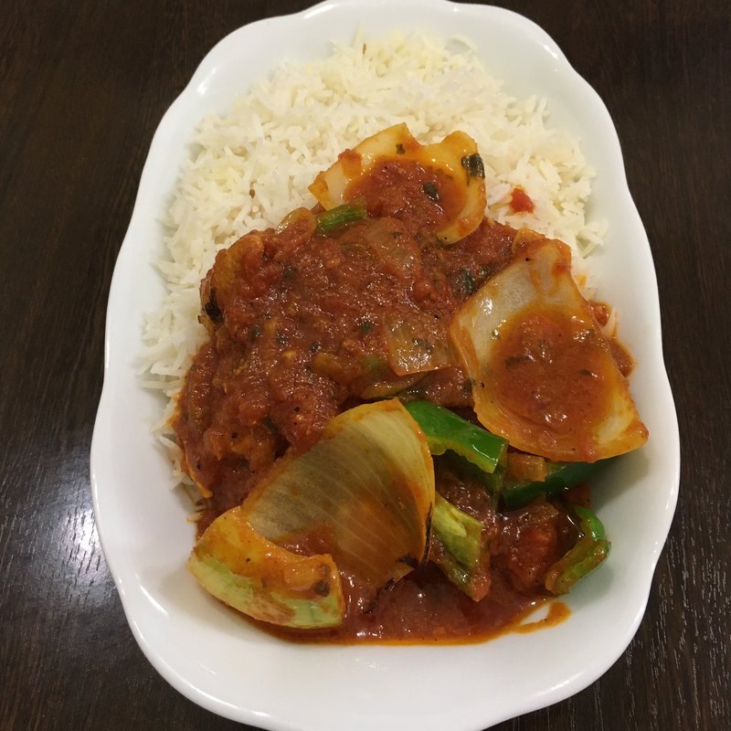 トマトチキンカレー(コチンニヴァース)