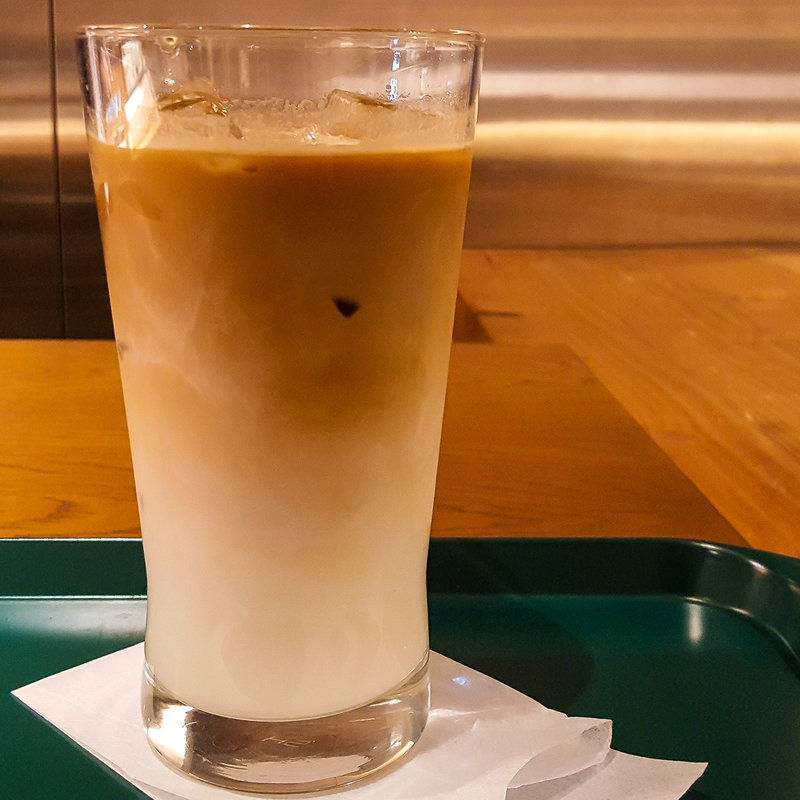 アイスカフェラテ(プロント 東京国際フォーラム店)