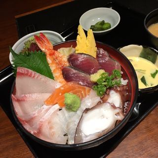海鮮丼(魚の飯 調布店)